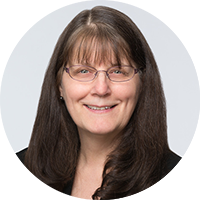 パメラ・リシャード 氏