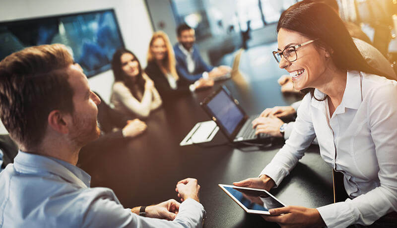 会議はどうでもいいところで盛り上がる